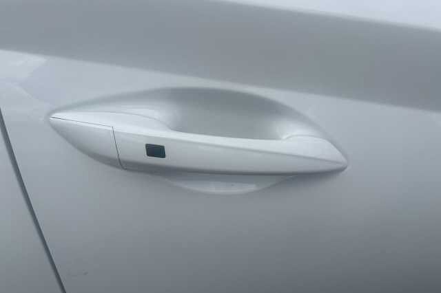 Hyundai i20 1.0T GDi 90 Tech Line 5dr DCT