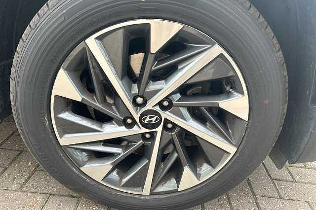 Hyundai TUCSON 1.6 TGDi 48V MHD Premium 5dr 2WD