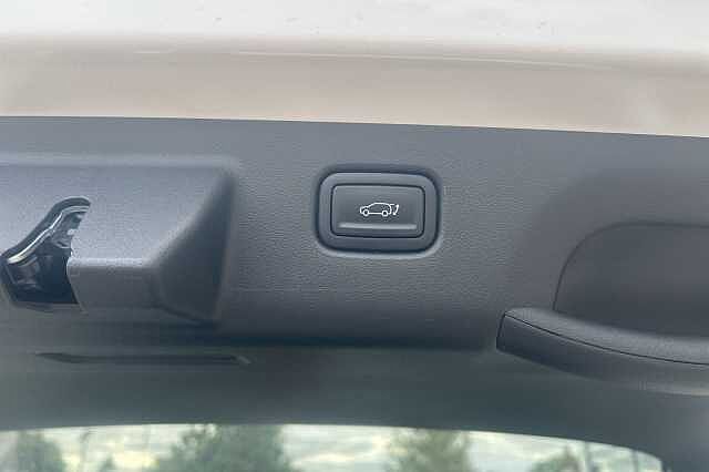 Hyundai KONA 160kW N Line 65kWh 5dr Auto White