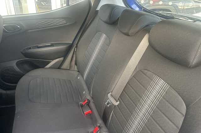 Hyundai i10 1.0 MPi SE Connect 5dr