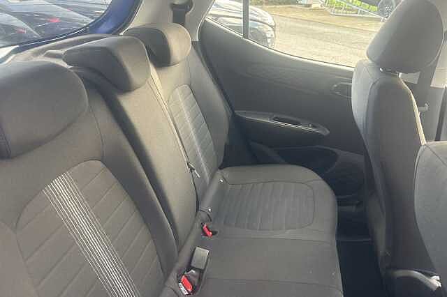 Hyundai i10 1.0 MPi SE Connect 5dr