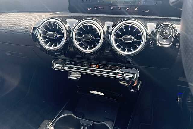Mercedes-Benz Cla 250 AMG Line Premium Plus 4dr Tip Auto