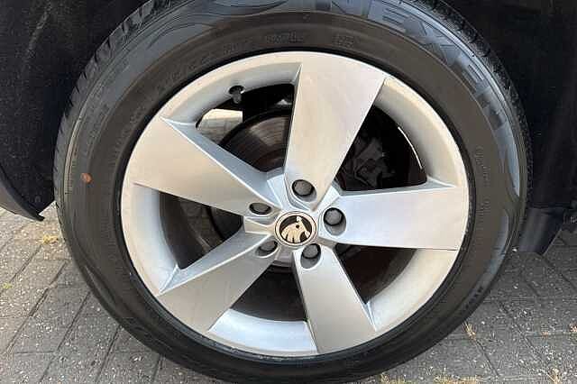 SKODA Karoq 1.0 TSI SE 5dr DSG
