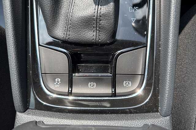 SKODA Karoq 1.0 TSI SE 5dr DSG