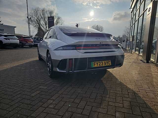 Hyundai IONIQ 6 E (228ps) Premium 77kWh (Single Motor) RWD White