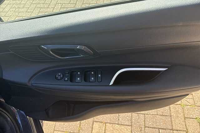 Hyundai i20 1.0T GDi Premium 5dr