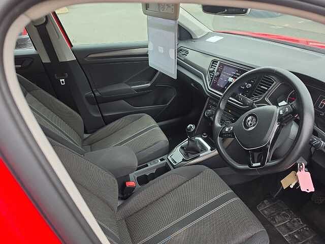 Volkswagen T-roc 1.0 TSI SE 5dr