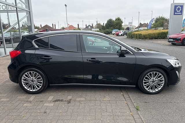 Ford Focus 1.5 EcoBoost 150 Titanium X 5dr