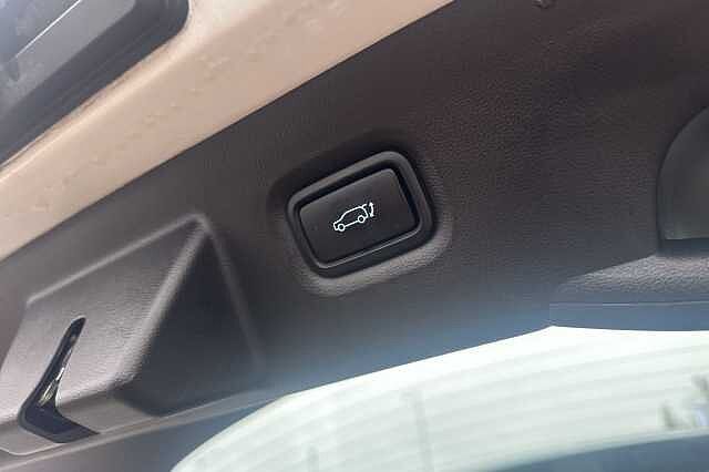 Hyundai IONIQ 5 160kW Premium 73 kWh 5dr Auto White