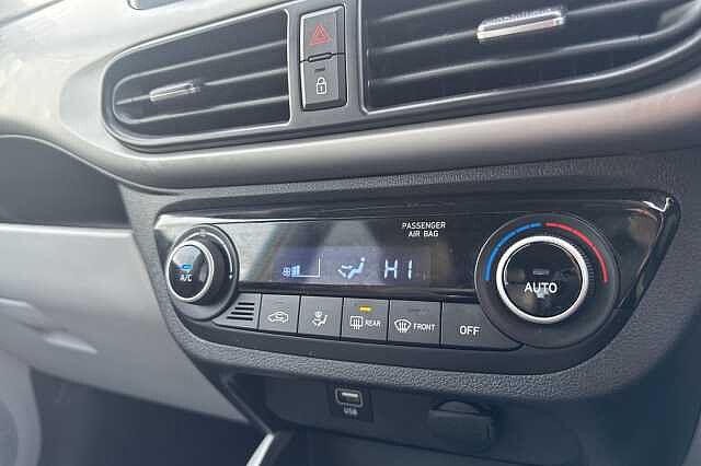 Hyundai I10 1.0 MPi Premium 5dr Blue