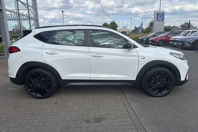 Hyundai TUCSON 1.6 TGDi 177 N Line 5dr 2WD White