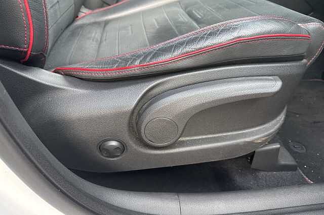 Hyundai TUCSON 1.6 TGDi 177 N Line 5dr 2WD White