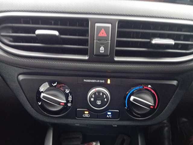 Hyundai i10 1.0 [63] Advance 5dr [Nav]