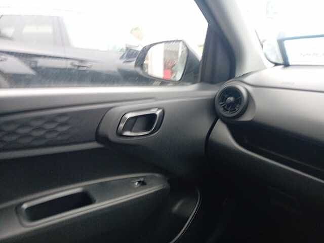 Hyundai i10 1.0 [63] Advance 5dr [Nav]