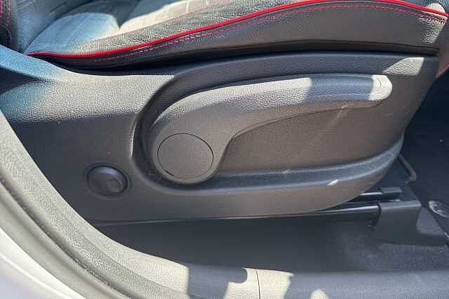 Hyundai TUCSON 1.6 CRDi 48V MHD 136 N Line 5dr 2WD