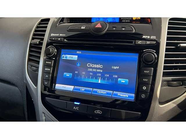 Hyundai IX20 IX20 1.6 Premium Nav 5dr GREY