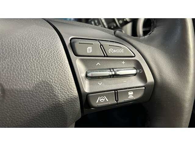 Hyundai KONA 1.6 GDi Hybrid Ultimate 5dr DCT Dark Knight