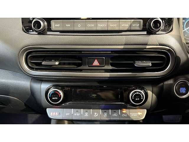 Hyundai KONA 1.6 GDi Hybrid Ultimate 5dr DCT Dark Knight