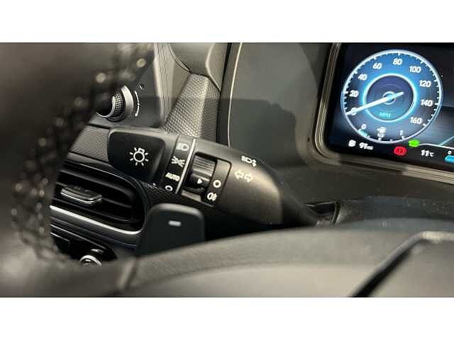 Hyundai KONA KONA 1.6 GDi Hybrid SE Connect 5dr DCT Dark Knight