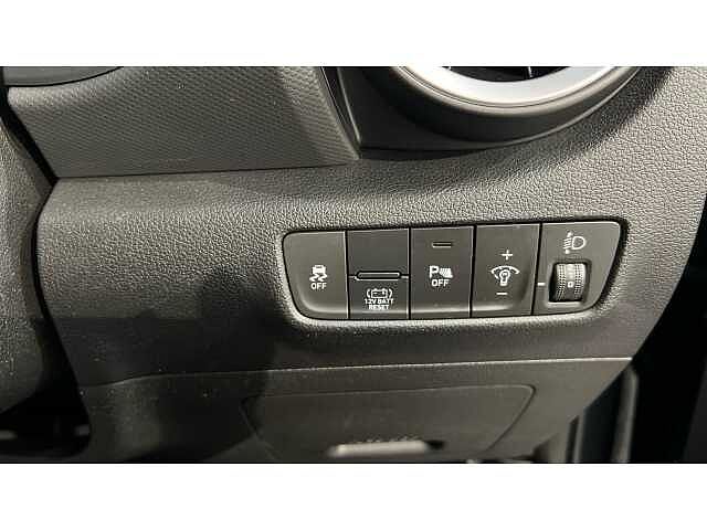 Hyundai KONA KONA 1.6 GDi Hybrid SE Connect 5dr DCT Dark Knight