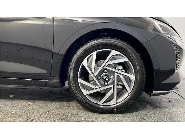 Hyundai I20 i20 5Dr HAT 1.0 T-gdi 100ps Advc NAV DCT Phantom Black