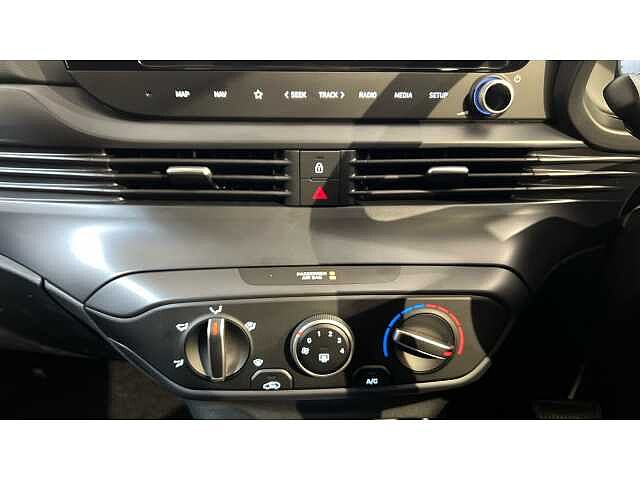 Hyundai I20 i20 5Dr HAT 1.0 T-gdi 100ps Advc NAV DCT Phantom Black