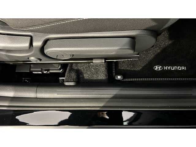 Hyundai KONA 5Dr SUV 1.0T 100ps Advance Abyss Black