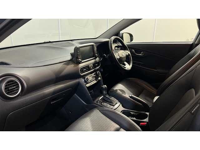 Hyundai KONA KONA 1.6T GDi Blue Drive Premium GT 5dr 4WD DCT SILVER