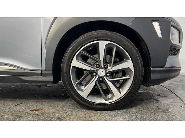 Hyundai KONA KONA 1.6T GDi Blue Drive Premium GT 5dr 4WD DCT SILVER