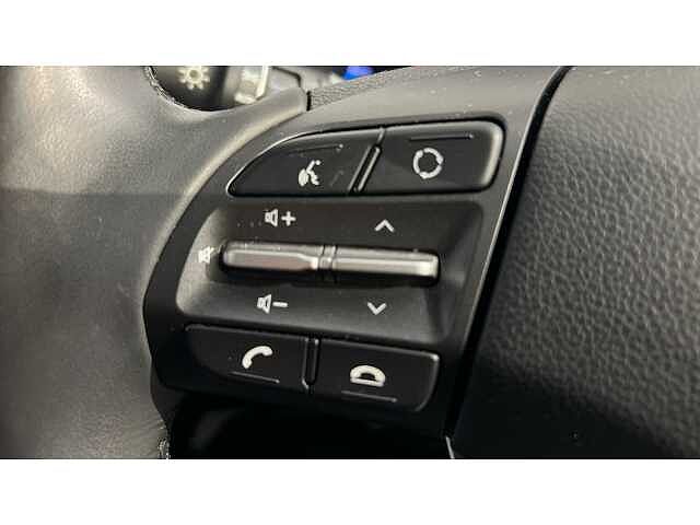 Hyundai KONA KONA 150kW Premium SE 64kWh 5dr Auto Chalk White