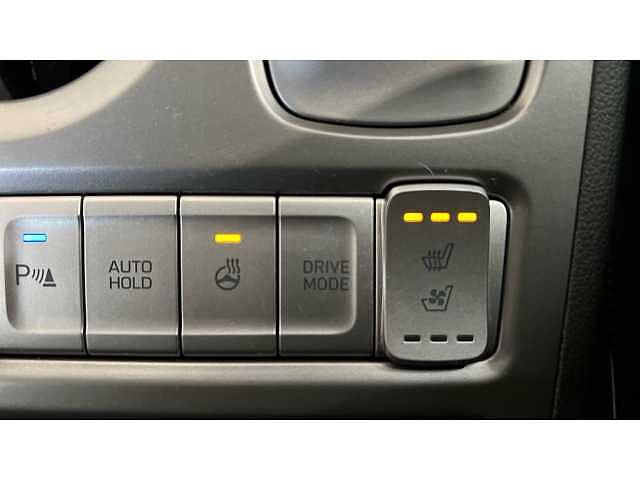Hyundai KONA KONA 150kW Premium SE 64kWh 5dr Auto Chalk White