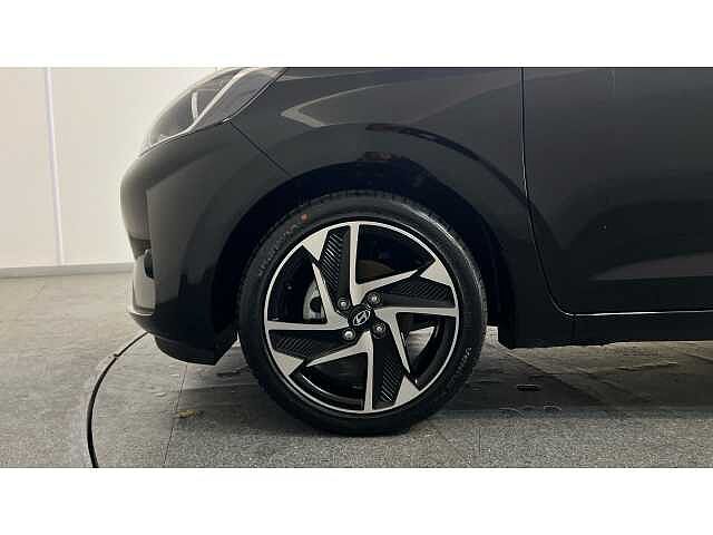 Hyundai I10 i10 5Dr HAT 1.0 MPi 63ps Premium NAV AU Phantom Black