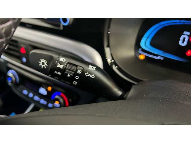 Hyundai I10 i10 5Dr HAT 1.0 MPi 63ps Premium NAV AU Phantom Black