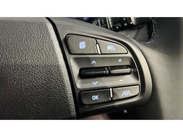 Hyundai I10 i10 5Dr HAT 1.0 MPi 63ps Advance NAV AU Phantom Black