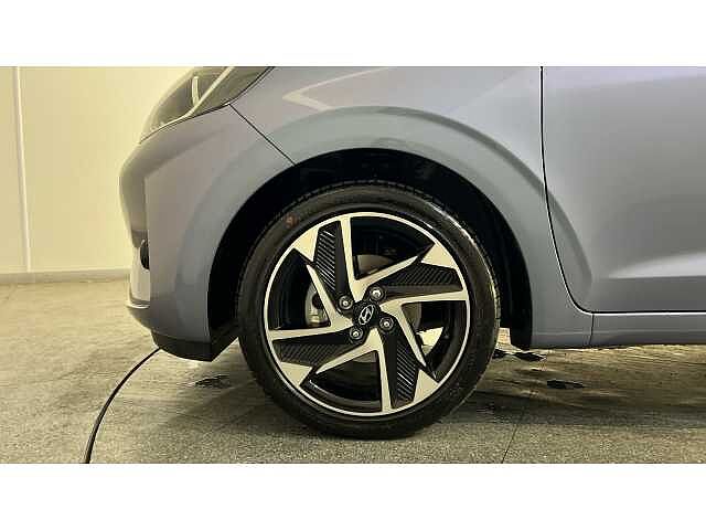 Hyundai i10 i10 5Dr HAT 1.2 MPi 79ps Premium NAV AU