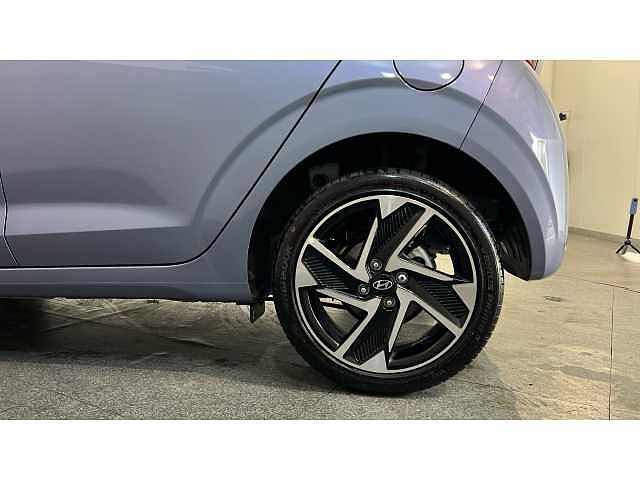 Hyundai i10 i10 5Dr HAT 1.2 MPi 79ps Premium NAV AU