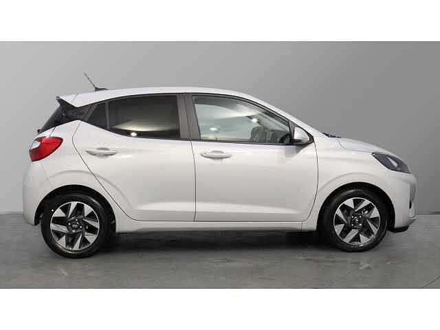 Hyundai I10 i10 5Dr HAT 1.0 MPi 63ps Advance NAV Lumen Gray