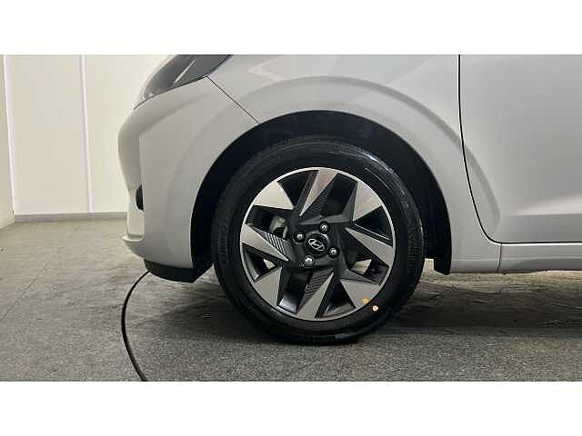 Hyundai I10 i10 5Dr HAT 1.0 MPi 63ps Advance NAV Lumen Gray