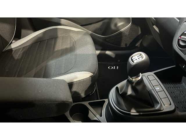 Hyundai I10 i10 5Dr HAT 1.0 MPi 63ps Advance NAV Lumen Gray