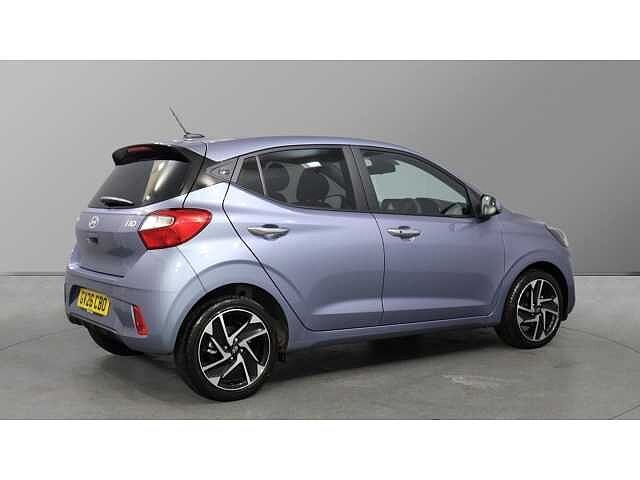 Hyundai i10 i10 5Dr HAT 1.2 MPi 79ps Premium NAV AU