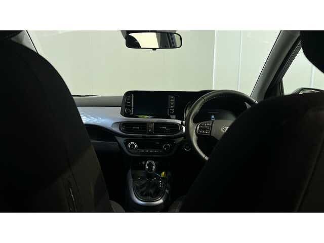 Hyundai i10 i10 5Dr HAT 1.2 MPi 79ps Premium NAV AU