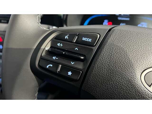 Hyundai i10 i10 5Dr HAT 1.0 MPi 63ps Advance NAV AU