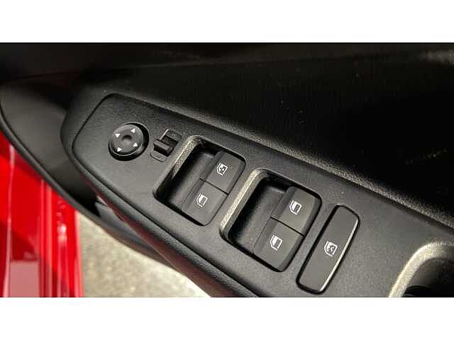 Hyundai i10 i10 5Dr HAT 1.0 MPi 63ps Advance NAV AU