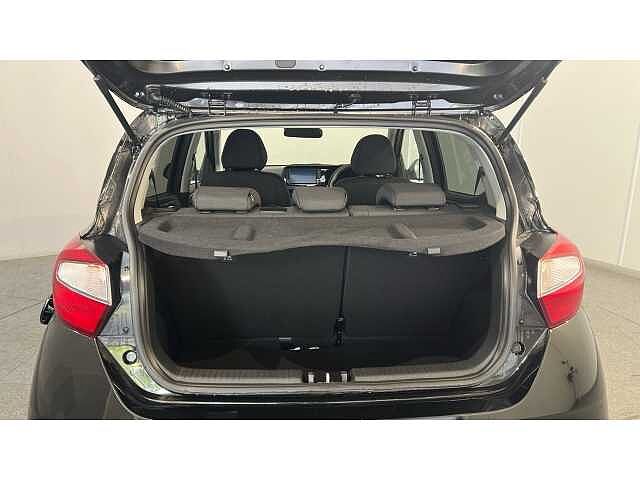 Hyundai i10 i10 5Dr HAT 1.0 MPi 63ps Advance NAV AU