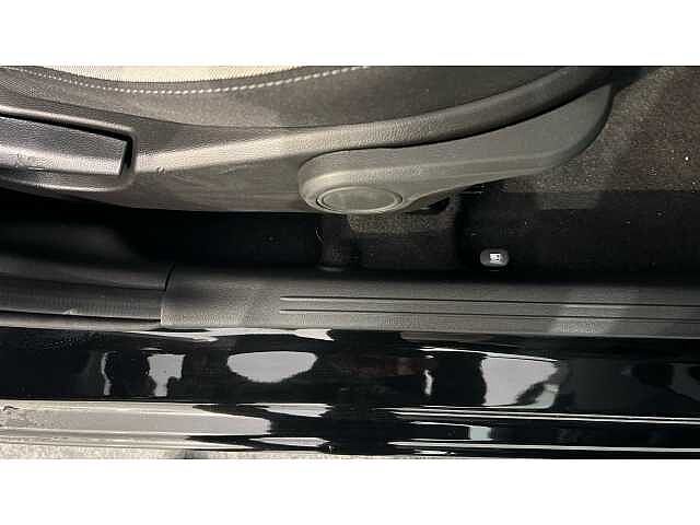 Hyundai i10 i10 5Dr HAT 1.0 MPi 63ps Advance NAV AU