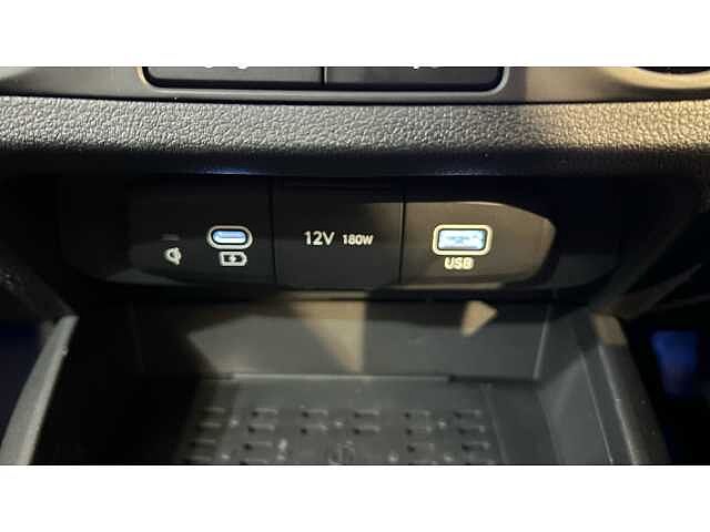 Hyundai i10 i10 5Dr HAT 1.0 MPi 63ps Advance NAV AU