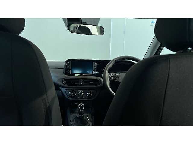 Hyundai i10 i10 5Dr HAT 1.0 MPi 63ps Advance NAV AU