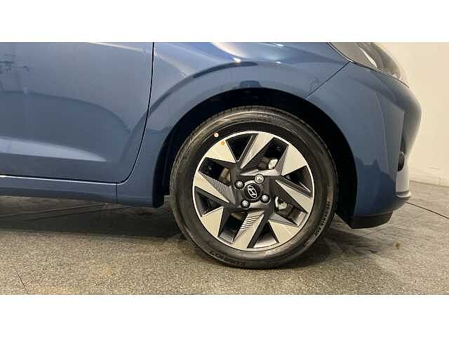 Hyundai i10 i10 5Dr HAT 1.0 MPi 63ps Advance NAV AU