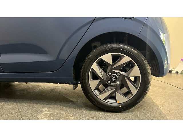 Hyundai i10 i10 5Dr HAT 1.0 MPi 63ps Advance NAV AU
