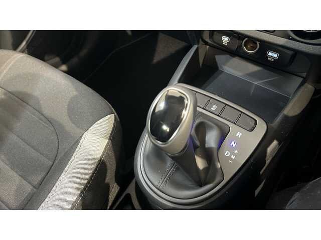 Hyundai i10 i10 5Dr HAT 1.0 MPi 63ps Advance NAV AU